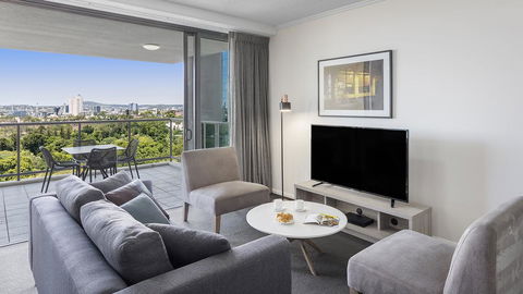 Oaks Brisbane On Margaret Suites - Palm Beach Accommodation 0