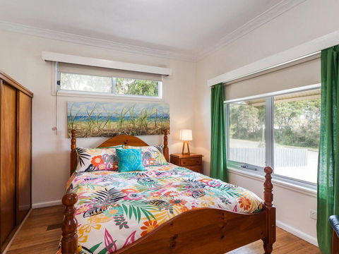 OCEAN SOUNDS - Anglesea - Palm Beach Accommodation 3