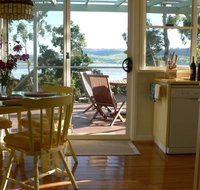 Olive's Cottage - Palm Beach Accommodation