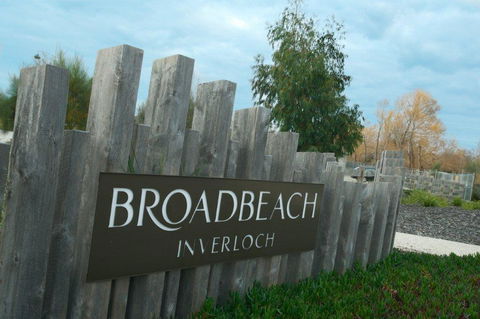 ONE LEVEL AT BROADBEACH RESORT - Palm Beach Accommodation 0