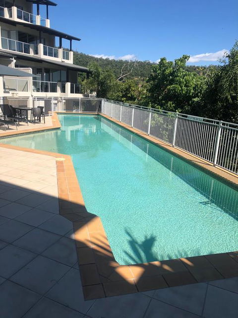 Oscar's View - Airlie Beach - Palm Beach Accommodation 2