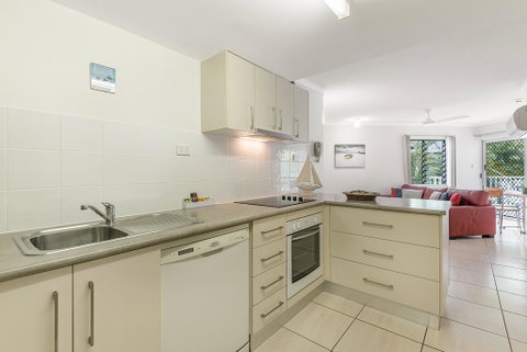 Outrigger Apartments Port Douglas - Palm Beach Accommodation 2