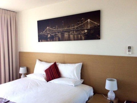 PA Apartments - Palm Beach Accommodation 2