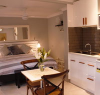 Paperbark Bed  Breakfast - Palm Beach Accommodation
