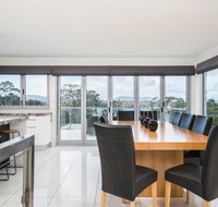 Paradise Point - Tamar Valley 14 Persons Residence with pool - Palm Beach Accommodation