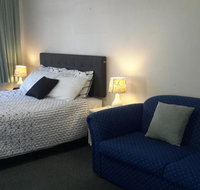 Paramount Motel - Palm Beach Accommodation