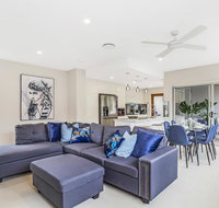 Park Avenue Luxe Townhouse Brand New Sleeps 9 - Palm Beach Accommodation