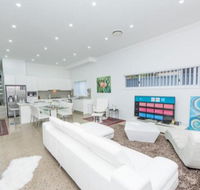 Parramatta jewel - Palm Beach Accommodation