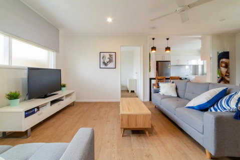 Peaceful 3 Bedroom Apartment In Ascot - Palm Beach Accommodation 0
