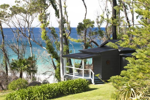 Pebbly Beach Escape - Palm Beach Accommodation 1