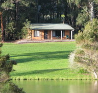 Pemberton Lake View Chalets - Palm Beach Accommodation