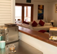 Pemberton Lodge - Palm Beach Accommodation