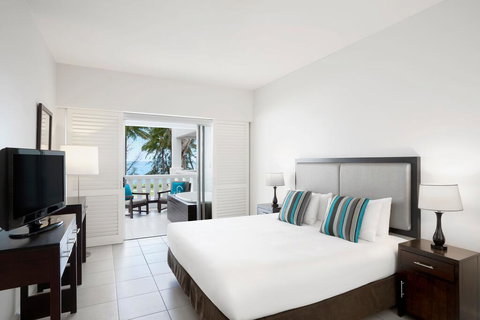 Peppers Beach Club & Spa - Palm Beach Accommodation 3