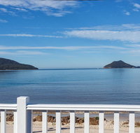 Pet Friendly - Exceptional Beachside Location - Palm Beach Accommodation