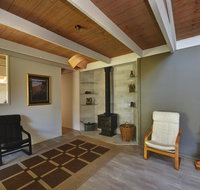 Pet Friendly - Large 4 Bedroom Home - Palm Beach Accommodation