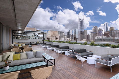 QT Melbourne - Palm Beach Accommodation 0