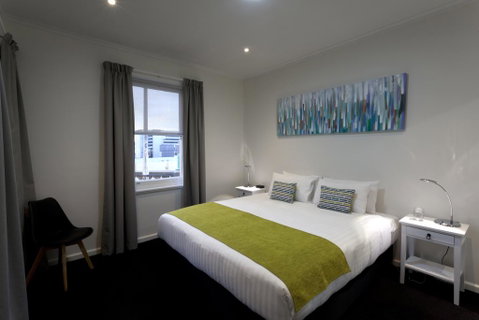 Quest Savoy - Palm Beach Accommodation 2