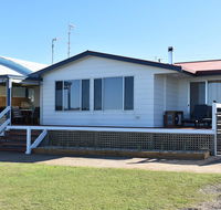 Rising Tide Beach House - Palm Beach Accommodation