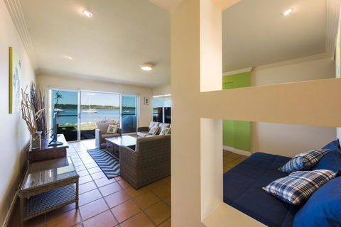 Riverview Apartments 2.3 - Palm Beach Accommodation 1