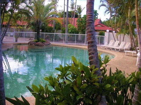 Runaway Bay Motor Inn - Palm Beach Accommodation 1