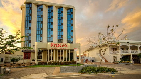 Rydges Southbank Townsville - Palm Beach Accommodation 0