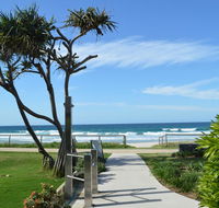 Sanctuary Beach Resort - Palm Beach Accommodation