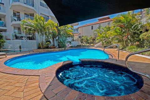 Sandcastles On Currumbin Beach - Palm Beach Accommodation 1