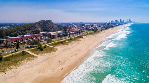 Sandrift Beachfront Apartments - Palm Beach Accommodation 3
