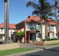 Sapphire Court - Palm Beach Accommodation
