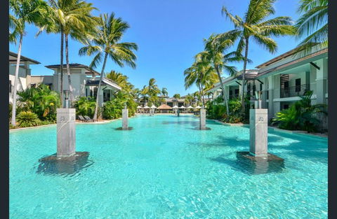 Sea Temple Port Douglas Swim Out Two Bathrooms - Direct Pool Access - Palm Beach Accommodation 1