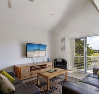 Seachange Apartment 2 - Palm Beach Accommodation