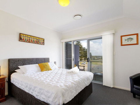 Seachange Apartment 3 - Palm Beach Accommodation 1