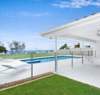 Sentosa on Tugun - Beachfront 5 Bedroom - Palm Beach Accommodation