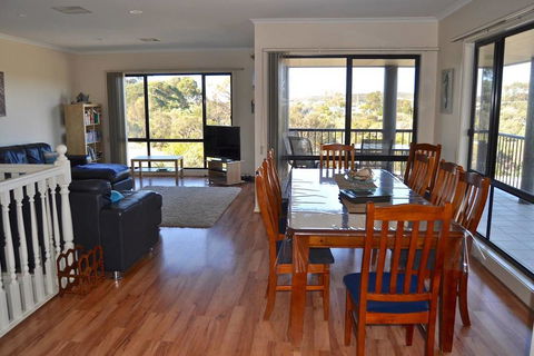 Serendipity - Palm Beach Accommodation 1