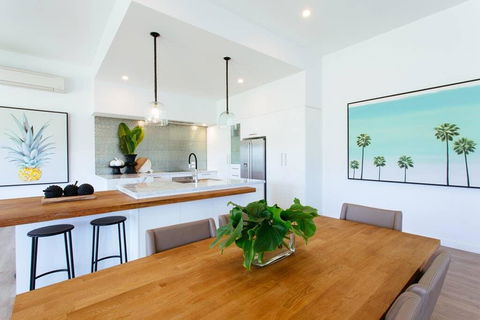 Shack 207 - Palm Beach Accommodation 2