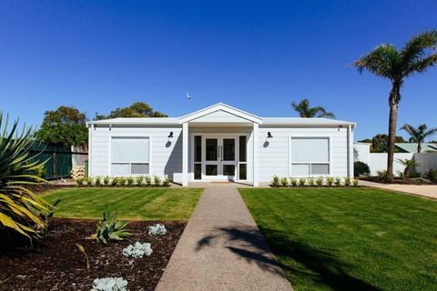 Shack 207 - Palm Beach Accommodation 0