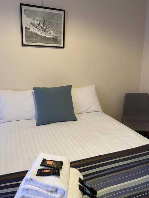 Shipwrights Arms - Palm Beach Accommodation 3