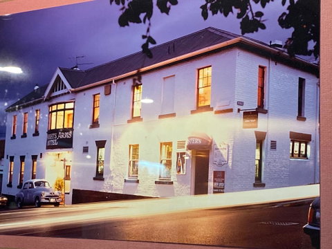 Shipwrights Arms - Palm Beach Accommodation 0