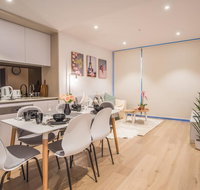Simple  Cozy APT Haymarket CBD balcony views - Palm Beach Accommodation