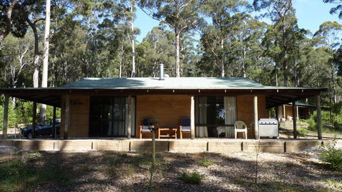 Southern Forest Escape Pemberton - Palm Beach Accommodation 0