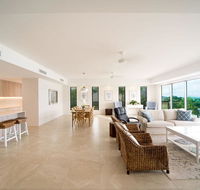 Splendeur Sur La Mer - Three Bedroom - Palm Beach Accommodation