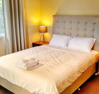 Stroll to the City Center in Minutes - Palm Beach Accommodation