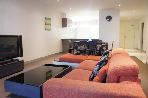 Summer Inn Holiday Apartments - Palm Beach Accommodation 1