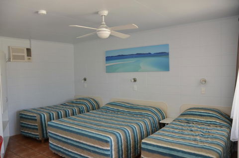 Sunburst Motel - Palm Beach Accommodation 2