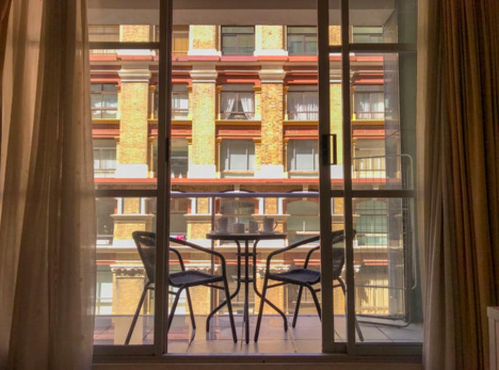 Sydney South ACT Palm Beach Accommodation