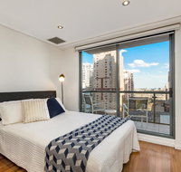 Sydney CBD Self Contained Modern Studio Apartments PITT - Palm Beach Accommodation