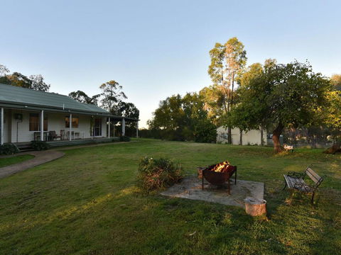 Tabitha Hill Homestead - Palm Beach Accommodation 0