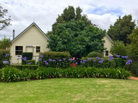 Tamborine Gardens - Palm Beach Accommodation 2