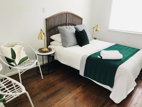 Tea Gardens Hotel - Palm Beach Accommodation 1