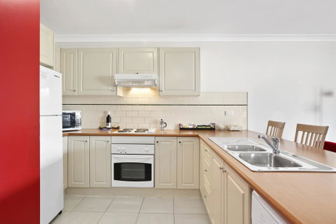 Terralong Terrace Apartments - Palm Beach Accommodation 2